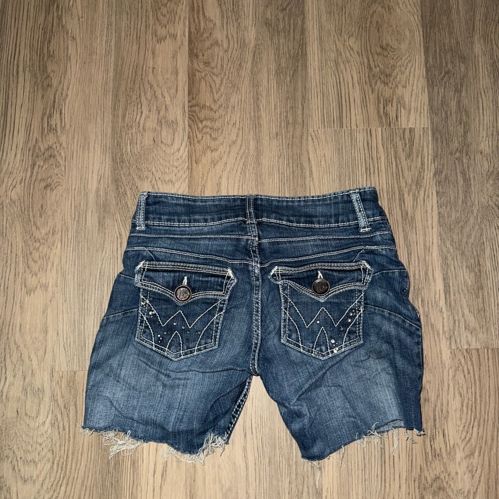 Stylish Blue Denim Women Shorts‎